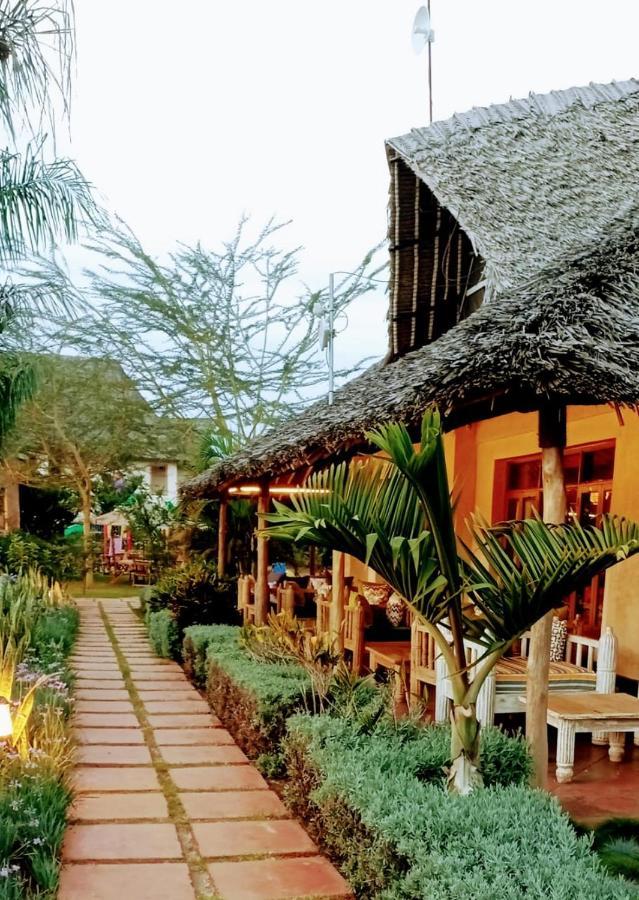 The Last Village Lodge Athi River Kültér fotó