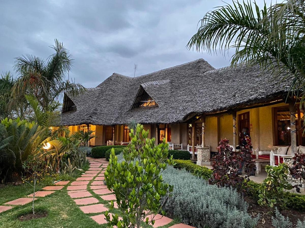 The Last Village Lodge Athi River Kültér fotó
